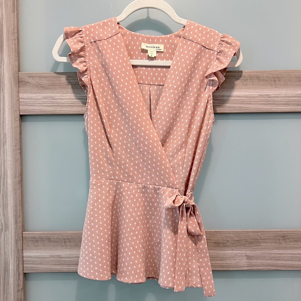 🔥 5 for $25 | Monteau Peachy Pink Polka Dot Blouse Faux Wrap